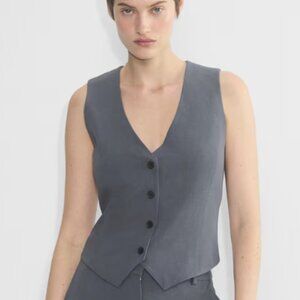 ARITZIA Babaton Deniro Vest - Mirror Crepe